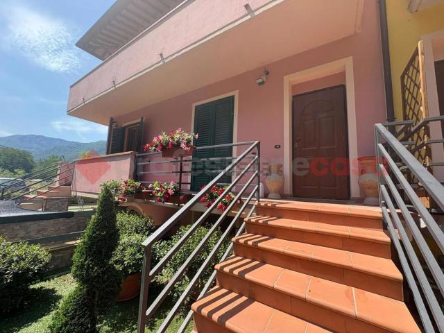 Casa in vendita a Unione Comuni Garfagnana, Gallicano