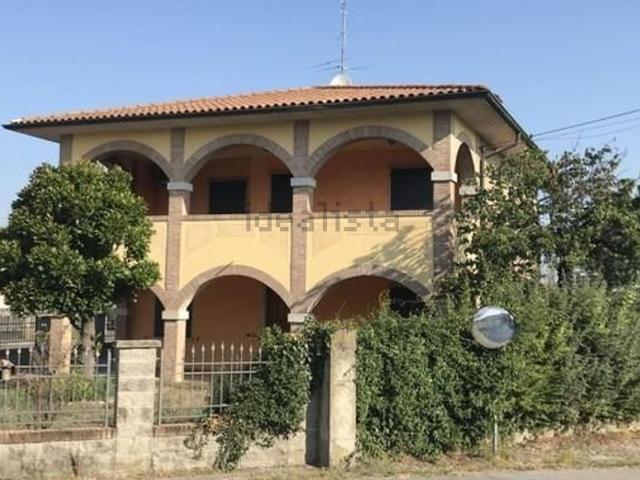 Casa in vendita a Pandino, Lombardia
