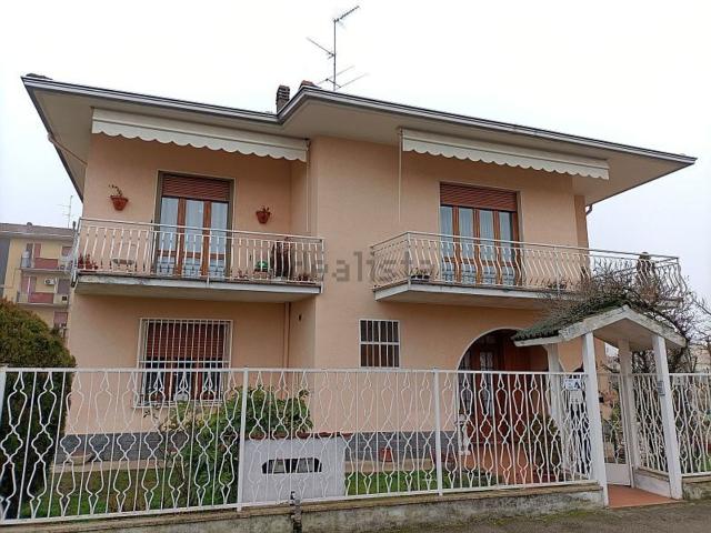 Casa in vendita a Mortara, Lombardia