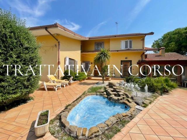 Casa in vendita a Musone, Marche