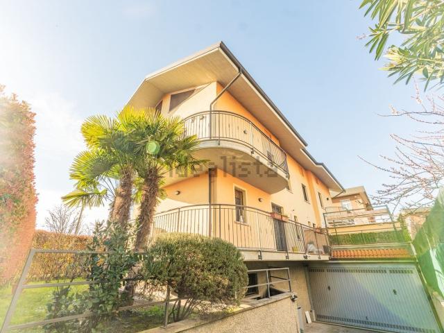 Casa in vendita a Pieve Emanuele, Lombardia