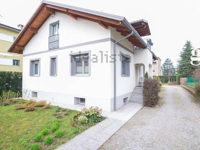 Casa in vendita a Pagnano, Merate