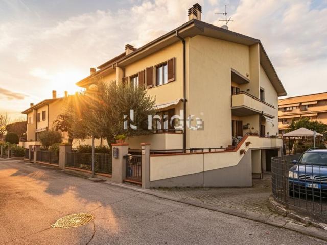 Casa in vendita a Massa e Cozzile, Toscana
