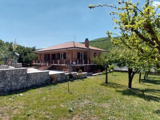 Casa in vendita a Contrada, Campania