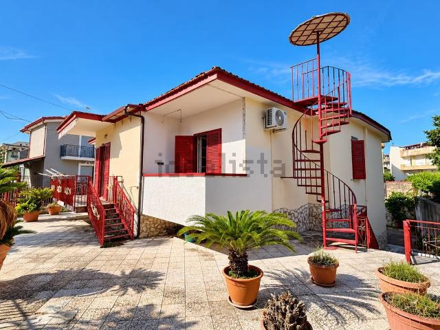 Casa in vendita a Pomigliano d'Arco, Napoli