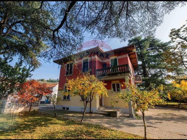 Casa in vendita a Carobbio Degli Angeli, Lombardia