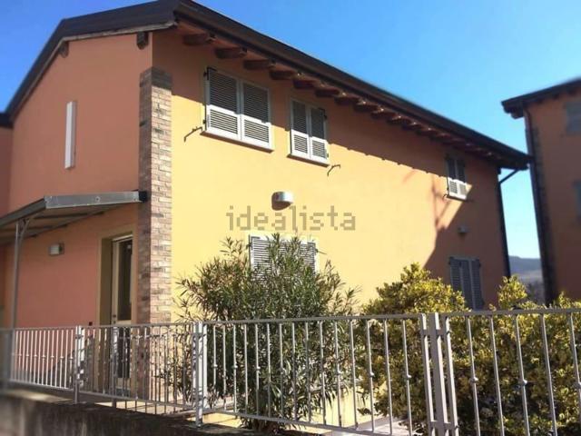 Casa in vendita a Lugagnano Val d'Arda, Piacenza