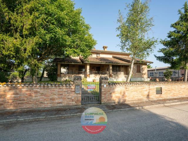 Casa in vendita a Unione Terre e Fiumi, Berra