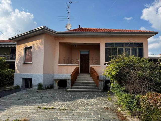 Casa in vendita a Gorla Maggiore, Lombardia