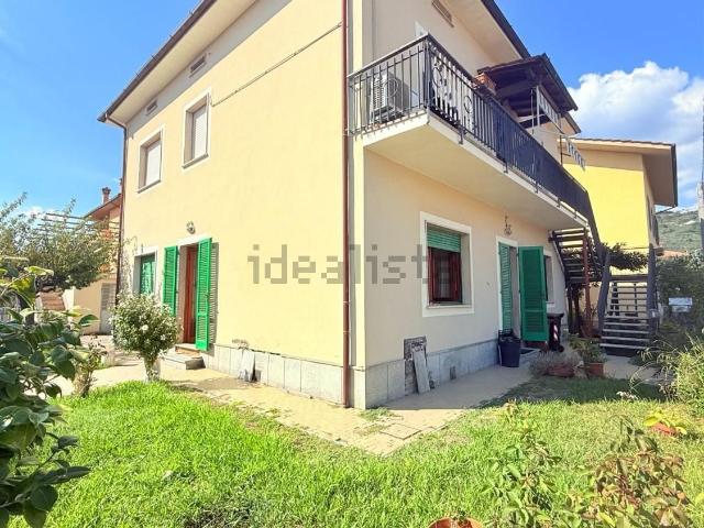Casa in vendita a Torricchio, Santa Lucia