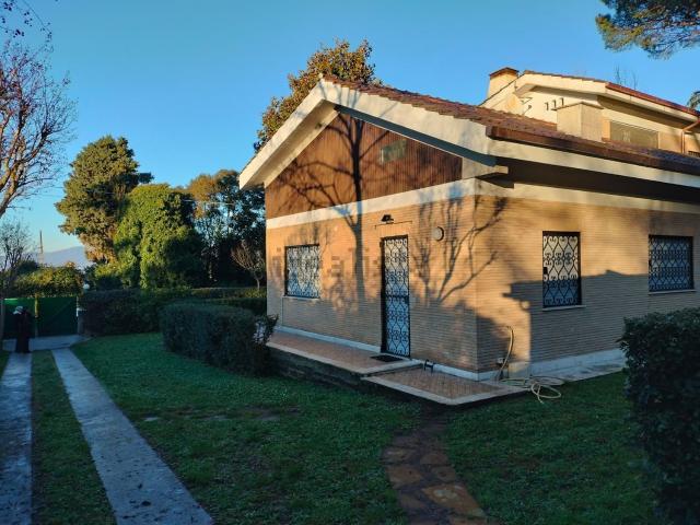 Casa in vendita a Vigna di Valle, Roma Capitale