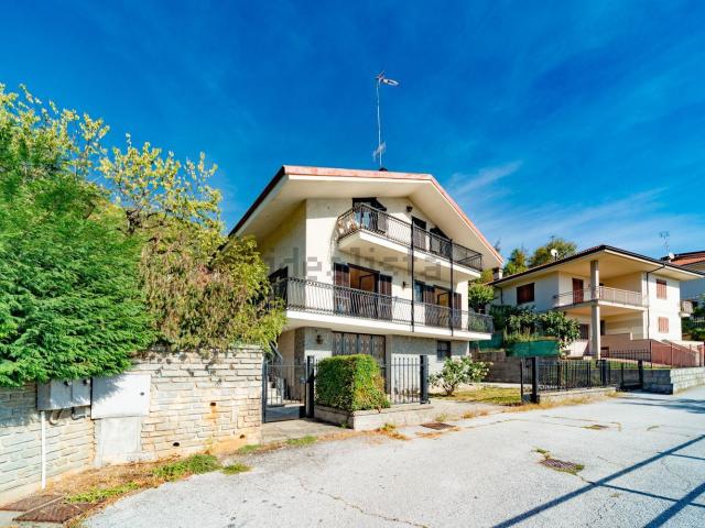 Casa in vendita a Vallera, Caraglio
