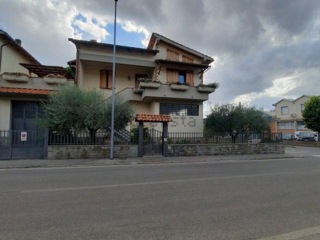 Casa in vendita a Bagnolo, Montemurlo