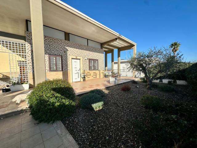 Casa in vendita a Puglia, Bari