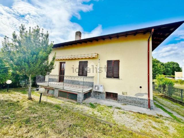 Casa in vendita a Oneda, Sesto Calende