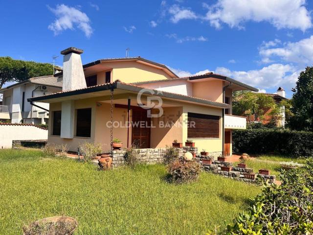 Casa in vendita a Tonfano, Toscana