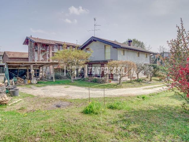 Casa in vendita a Piemonte, Novara