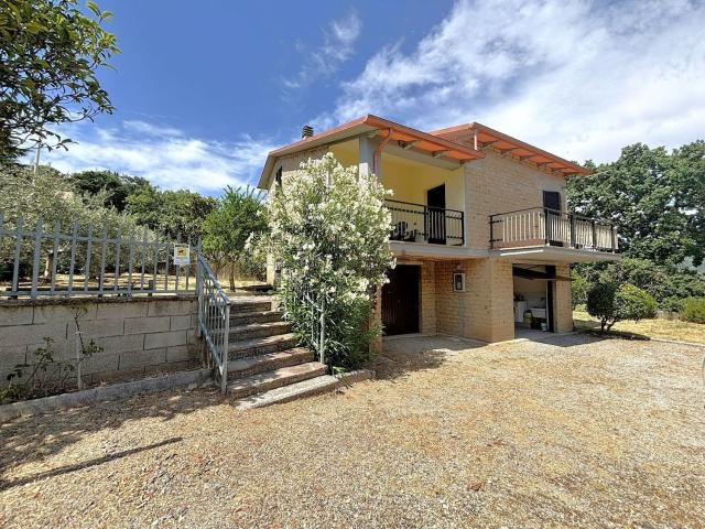 Casa in vendita a Montegabbione, Terni