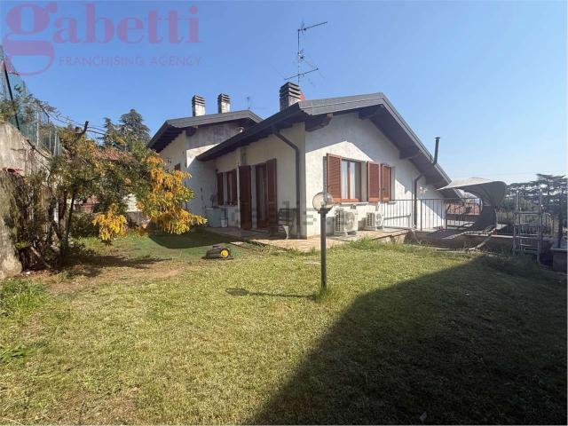 Casa in vendita a Carcano, Albavilla