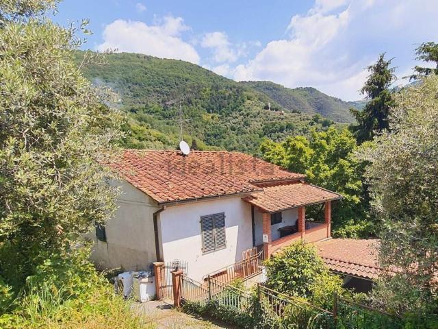Casa in vendita a Sant'Ilario di Brancoli, Bagni Di Lucca Ponte