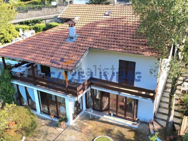 Casa in vendita a Argegno, Lombardia