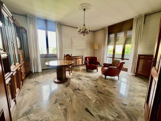 Casa in vendita a Sola, Lombardia