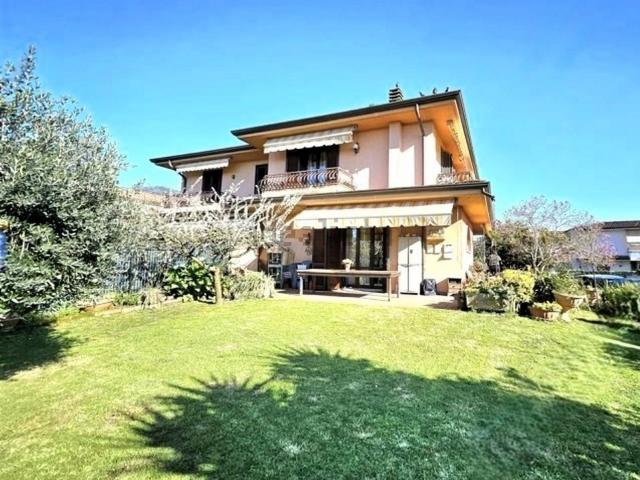 Casa in vendita a Quercioli, Marina Di Massa