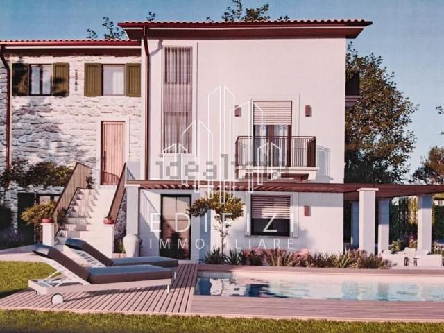 Casa in vendita a Cervaiolo, Montignoso