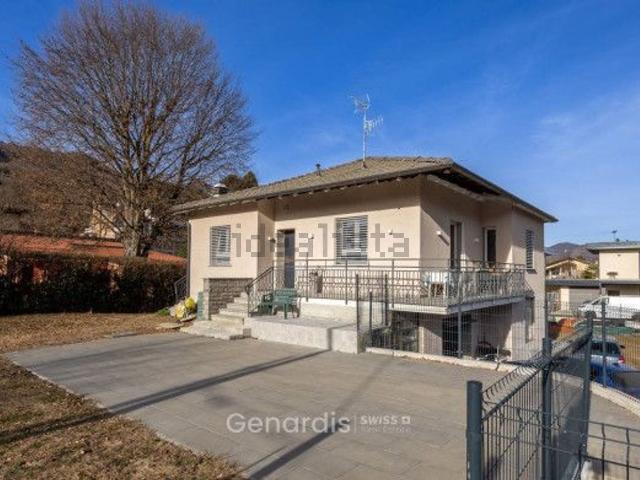 Casa in vendita a Comunità Montana del Piambello, Marchirolo