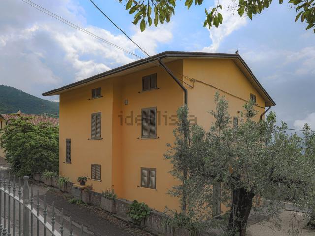 Casa in vendita a Gualdo Cattaneo, Umbria