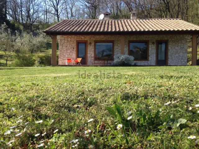 Casa in vendita a Poggio Catino, Lazio