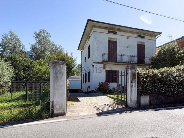 Casa in vendita a Corte Dovichetti, Bagni Di Lucca Ponte