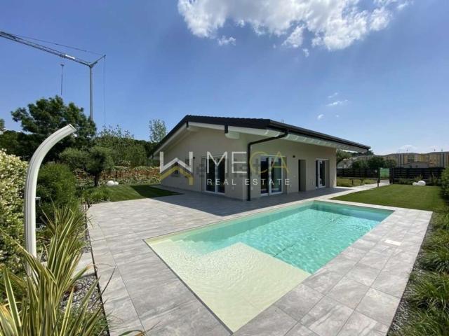 Casa in vendita a Padenghe Sul Garda, Brescia