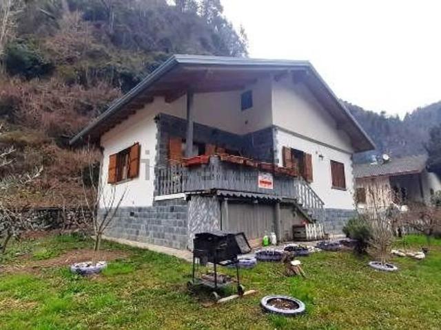 Casa in vendita a Comunità Montana della Valle Brembana, Isola Di Fondra