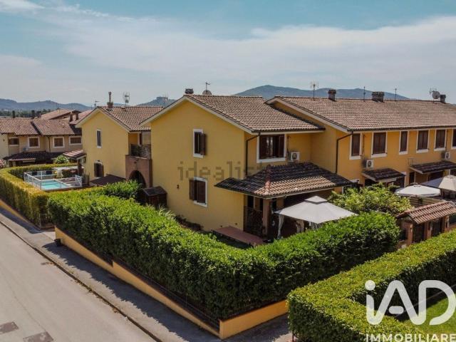 Casa in vendita a Magione, Perugia