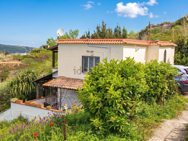 Casa in vendita a Parco Cuma, Pozzuoli