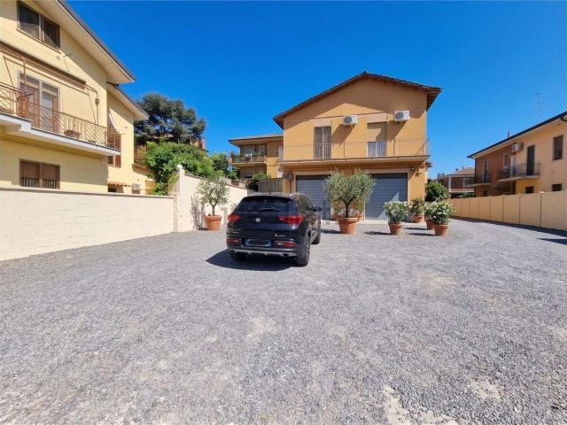 Casa in vendita a Squarciarelli, Roma Capitale