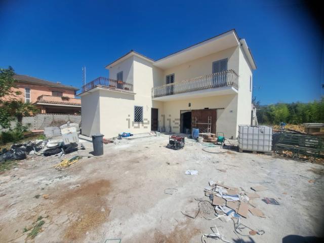 Casa in vendita a Roma Capitale, Lazio