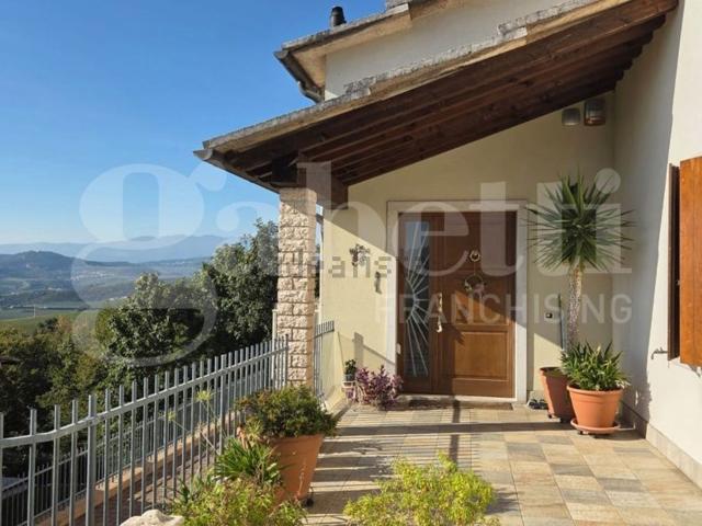 Casa in vendita a Lonico, Cerro Veronese