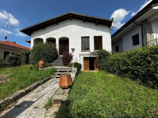 Casa in vendita a Località San Bernardo, Piemonte