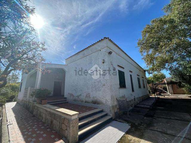 Casa in vendita a Ippocampo, Puglia