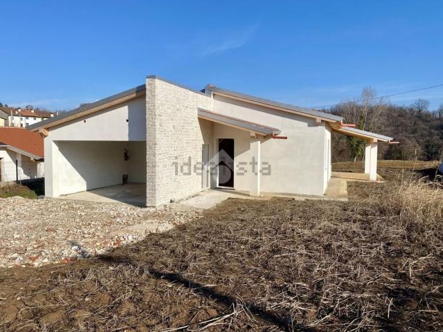Casa in vendita a Monte Di Malo, Veneto