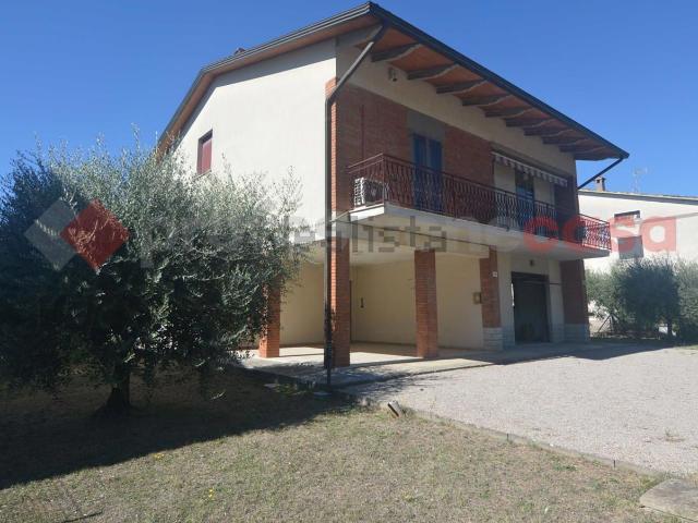 Casa in vendita a Stazione di Parlesca e Solfagnano, Perugia