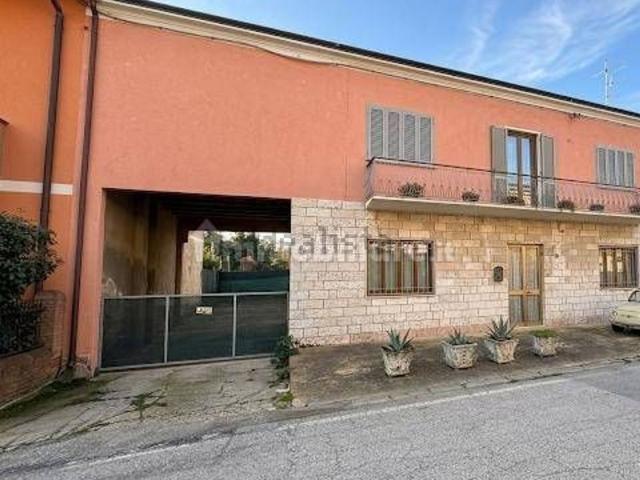 Casa in vendita a Badia Polesine, Veneto
