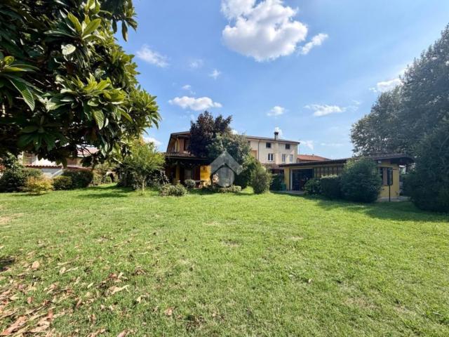 Casa in vendita a Quinzano d'Oglio, Brescia