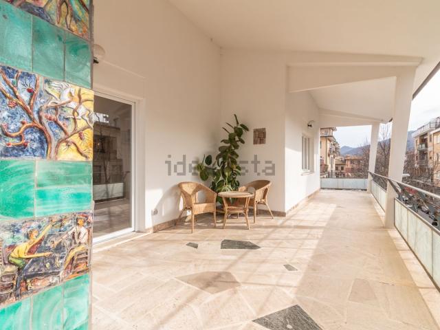 Casa in vendita a Viterbo, Lazio