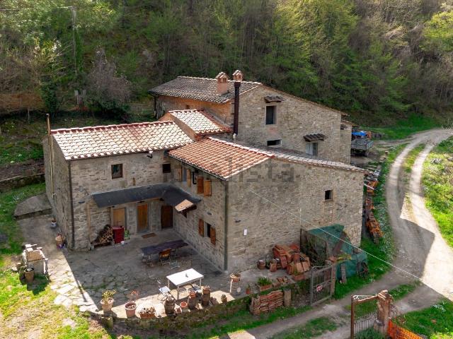 Casa in vendita a Unione di Comuni Valdarno e Valdisieve, Londa