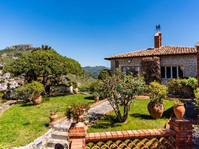 Casa in vendita a Taormina, Sicilia