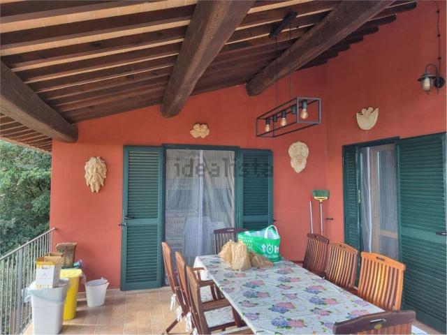 Casa in vendita a Bettona, Umbria