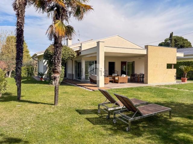 Casa in vendita a Bardolino, Veneto